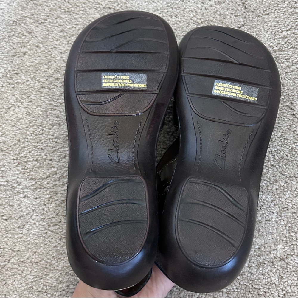 NEW Clarks Bendables Closed Toe Comfort Sandals Women's 7.5 Bronze Brown Leather - Picture 7 of 8